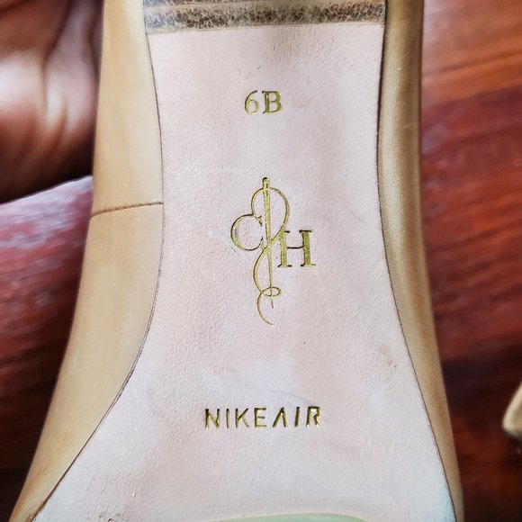 Cole Haan Beige Leather Heels Size 6B - Picture 8 of 16